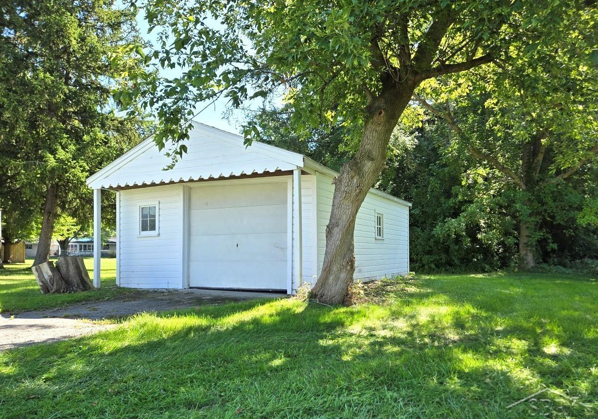 3715 Shattuck Road Saginaw, MI 48603 - Photo 3 of 16 Gallery Image 3
