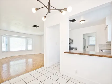 $1,595,000 | 6153 Clybourn Avenue, North Hollywood, CA 91606