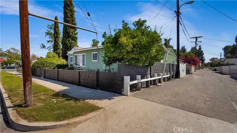 $1,595,000 | 6153 Clybourn Avenue, North Hollywood, CA 91606
