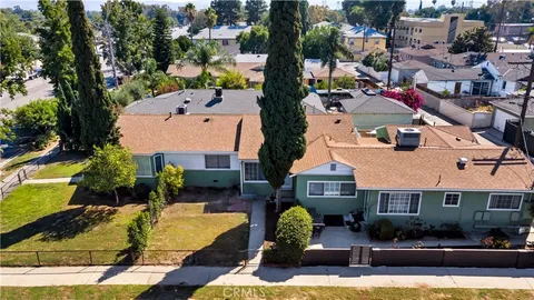 $1,595,000 | 6153 Clybourn Avenue, North Hollywood, CA 91606