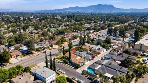 $1,595,000 | 6153 Clybourn Avenue, North Hollywood, CA 91606