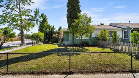 $1,595,000 | 6153 Clybourn Avenue, North Hollywood, CA 91606