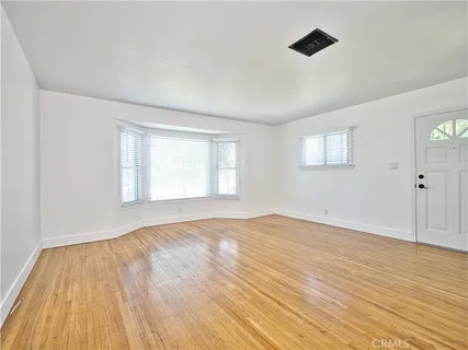 $1,595,000 | 6153 Clybourn Avenue, North Hollywood, CA 91606