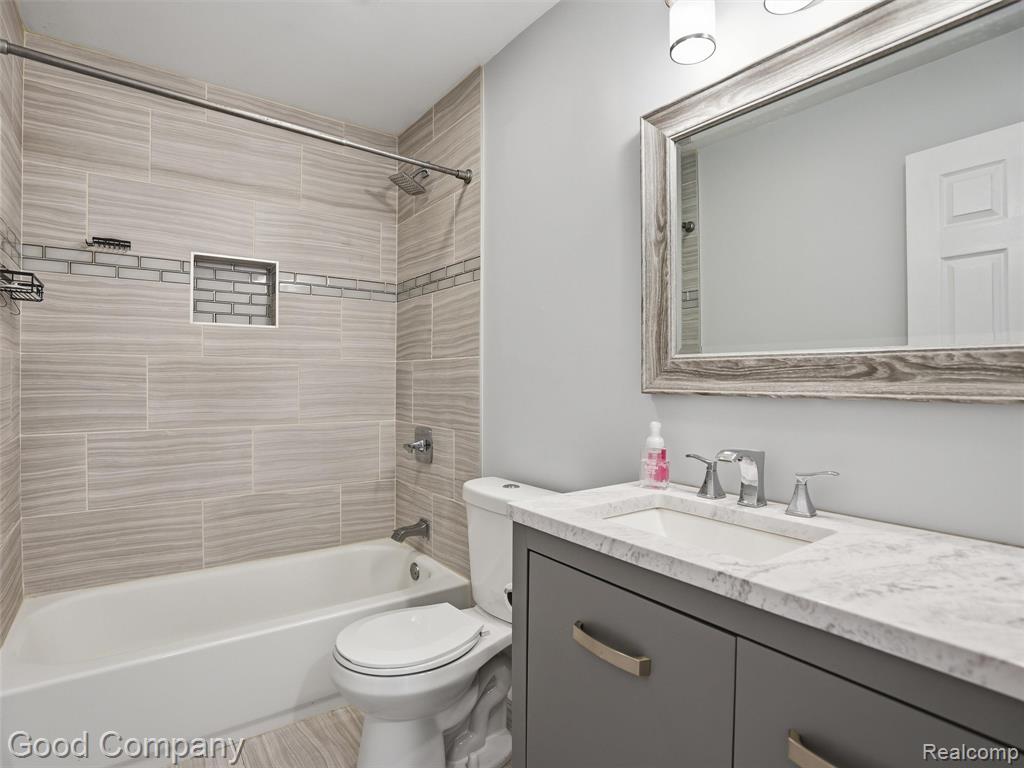 2793 Weaverton Rochester, MI 48307 - Photo 19 of 32