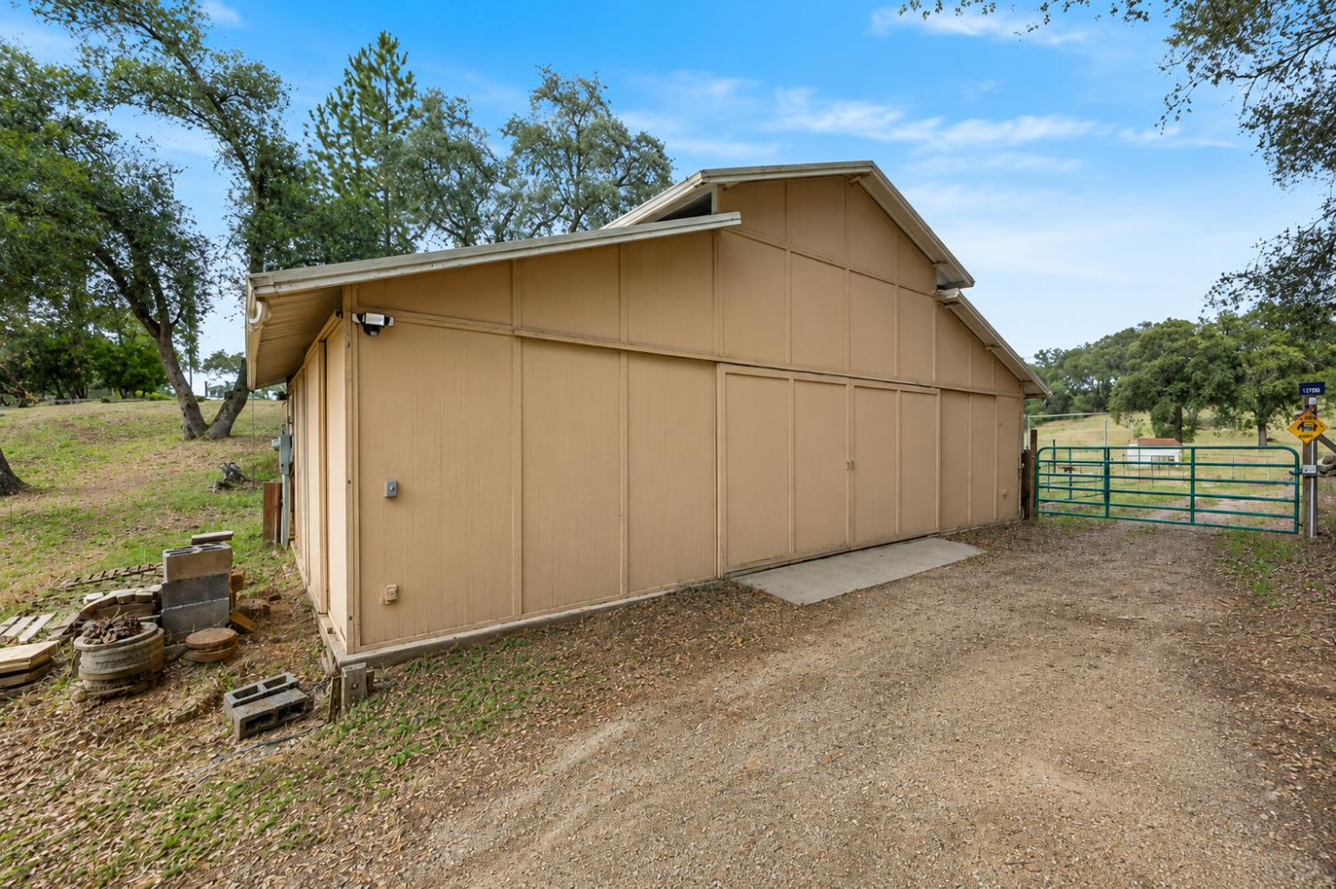 3340 Garden Bar Road Lincoln, CA 95648 - Photo 46 of 56 a view of a backyard of the house