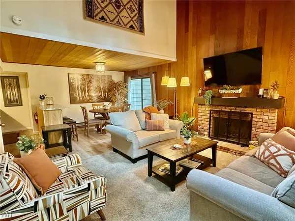 $1,050,000 | 123 Juanita Drive, Unit 129, Incline Village, NV 89451