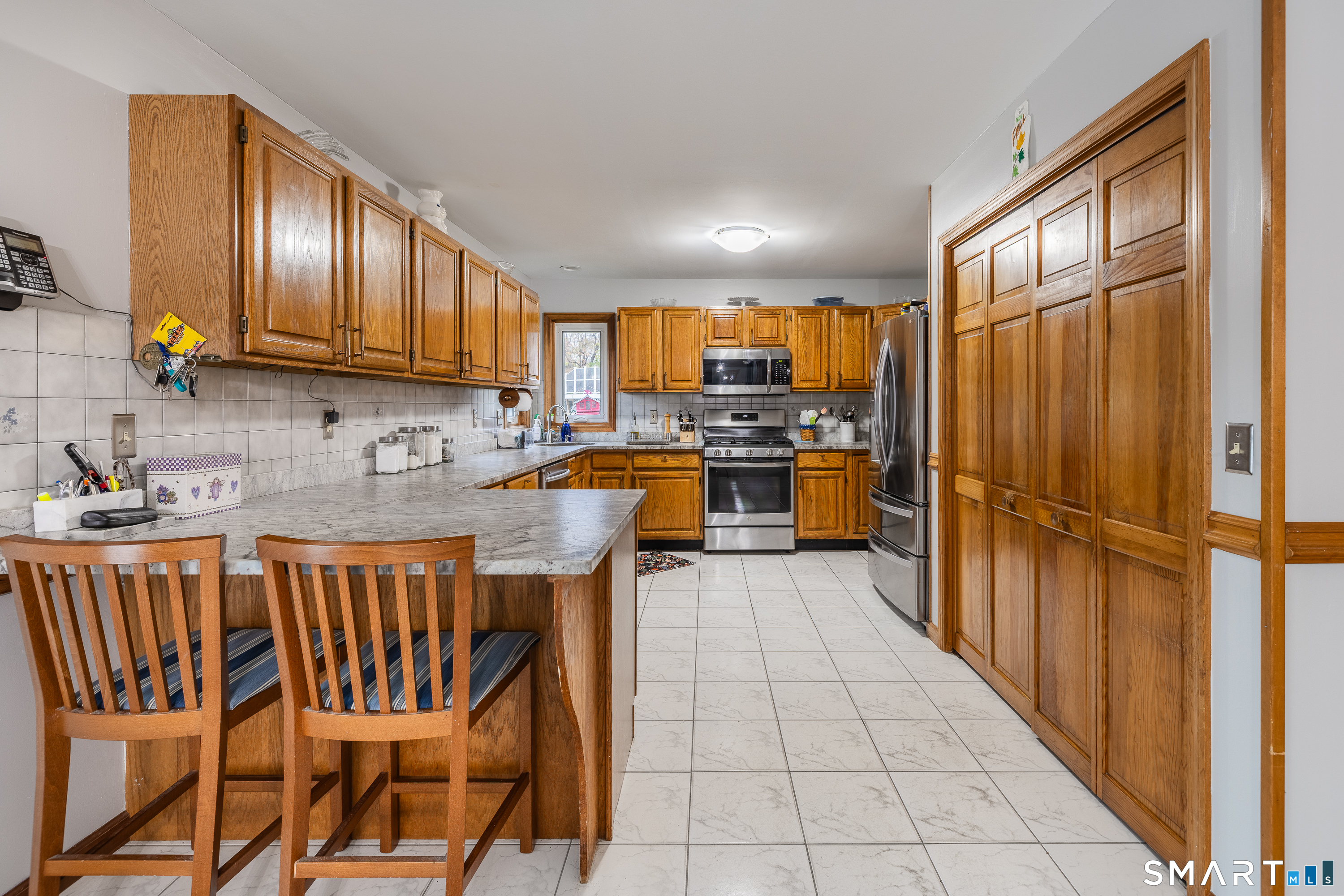 91 Ford Street Ansonia, CT 06401 - Photo 11 of 39