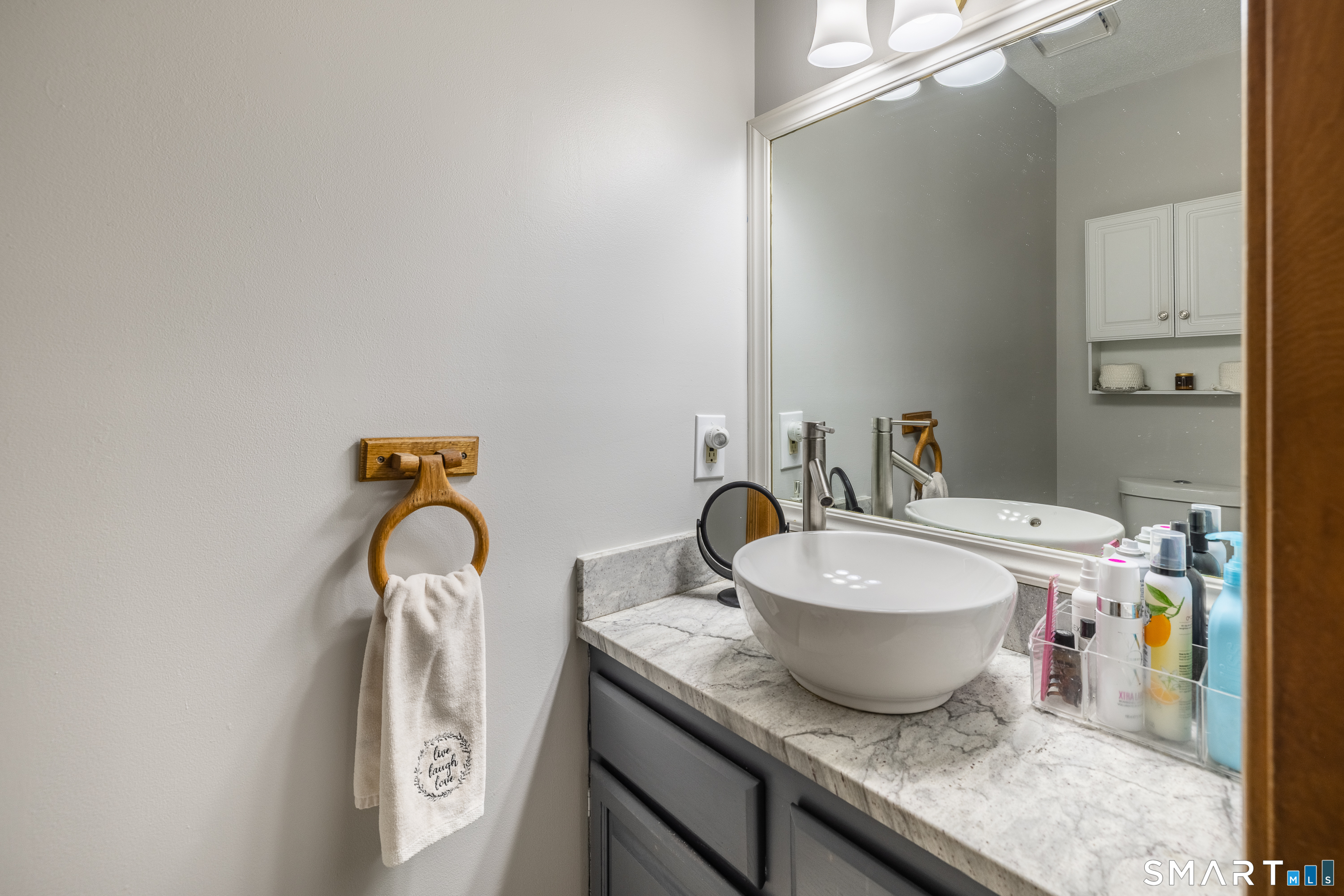 91 Ford Street Ansonia, CT 06401 - Photo 20 of 39