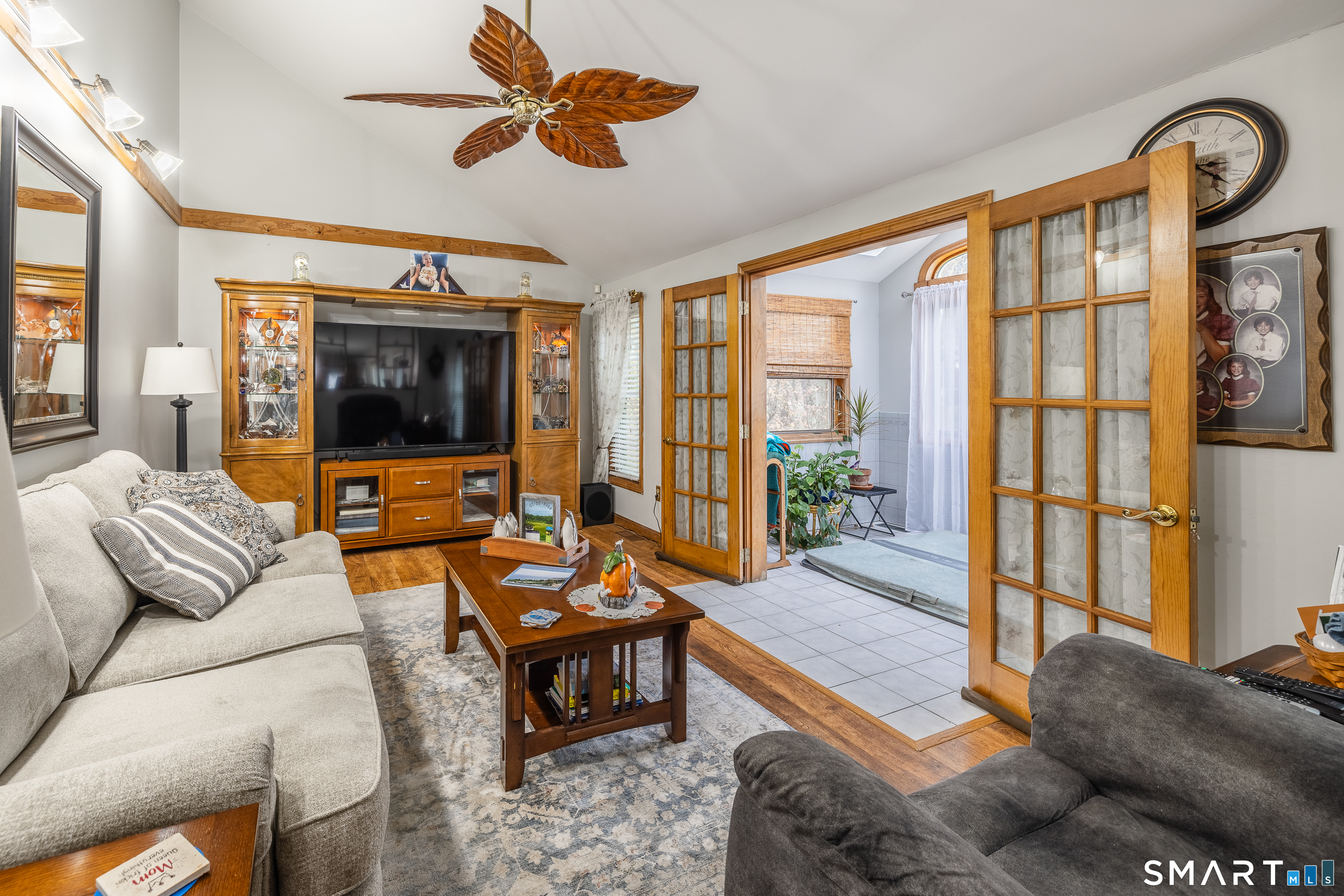 91 Ford Street Ansonia, CT 06401 - Photo 4 of 39