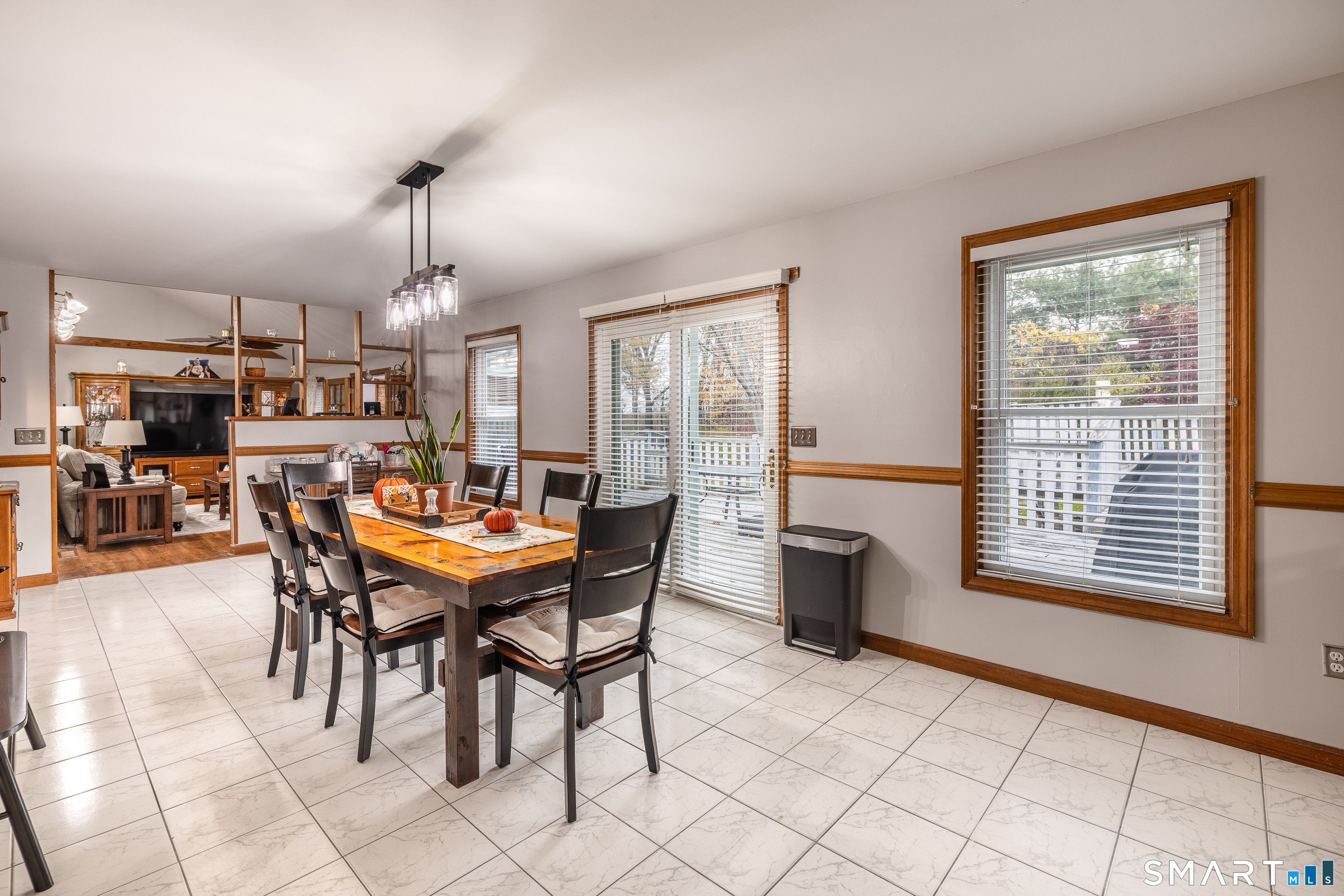 91 Ford Street Ansonia, CT 06401 - Photo 9 of 39