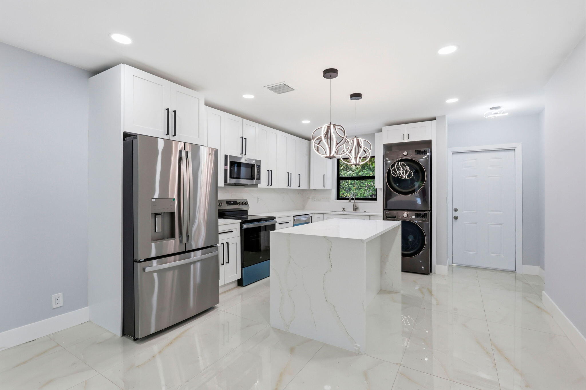2999 Northeast 2nd Avenue Boca Raton, FL 33431 - Photo 12 of 39 15-web-or-mls-015_0E2A0469