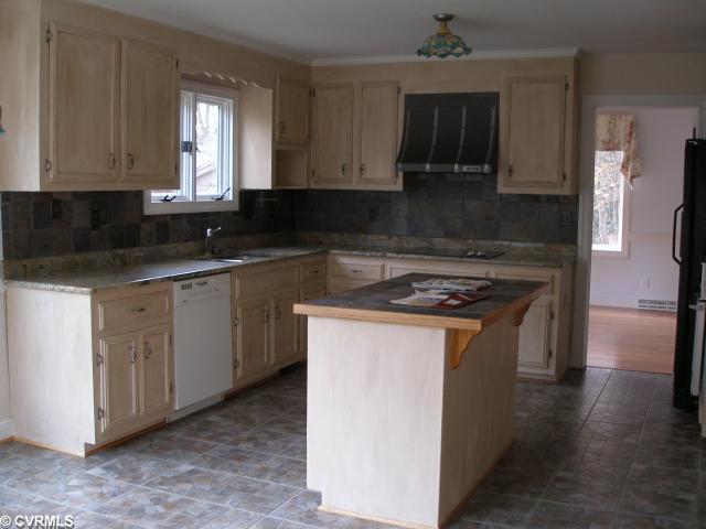 4015 Timber Ridge Road Midlothian, VA 23112 - Photo 4 of 8