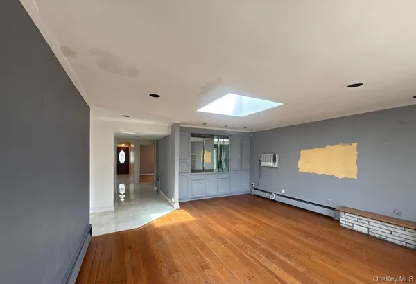 $755,725 | 41 Avalon Road, Hewlett, NY 11557