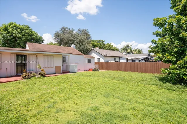 $2,200 | 435 Southwest 33rd Avenue, Unit 4, Miami, FL 33135