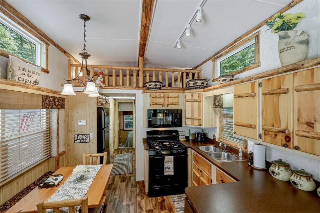 759 North Main Road, Unit V1D Otis, MA 01253 - Photo 20 of 42