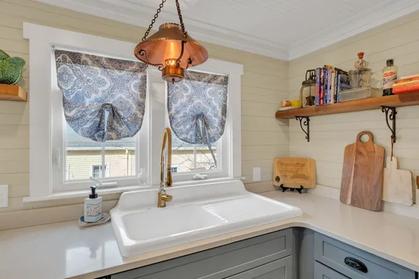 a view of livingroom with furniture and wooden floor