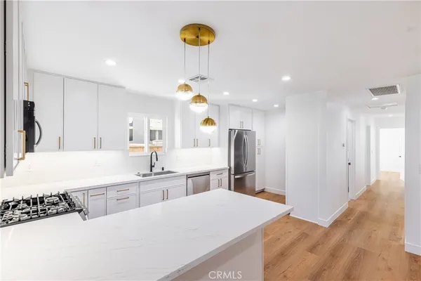 $4,800 | 23019 Covello Street, West Hills, CA 91307