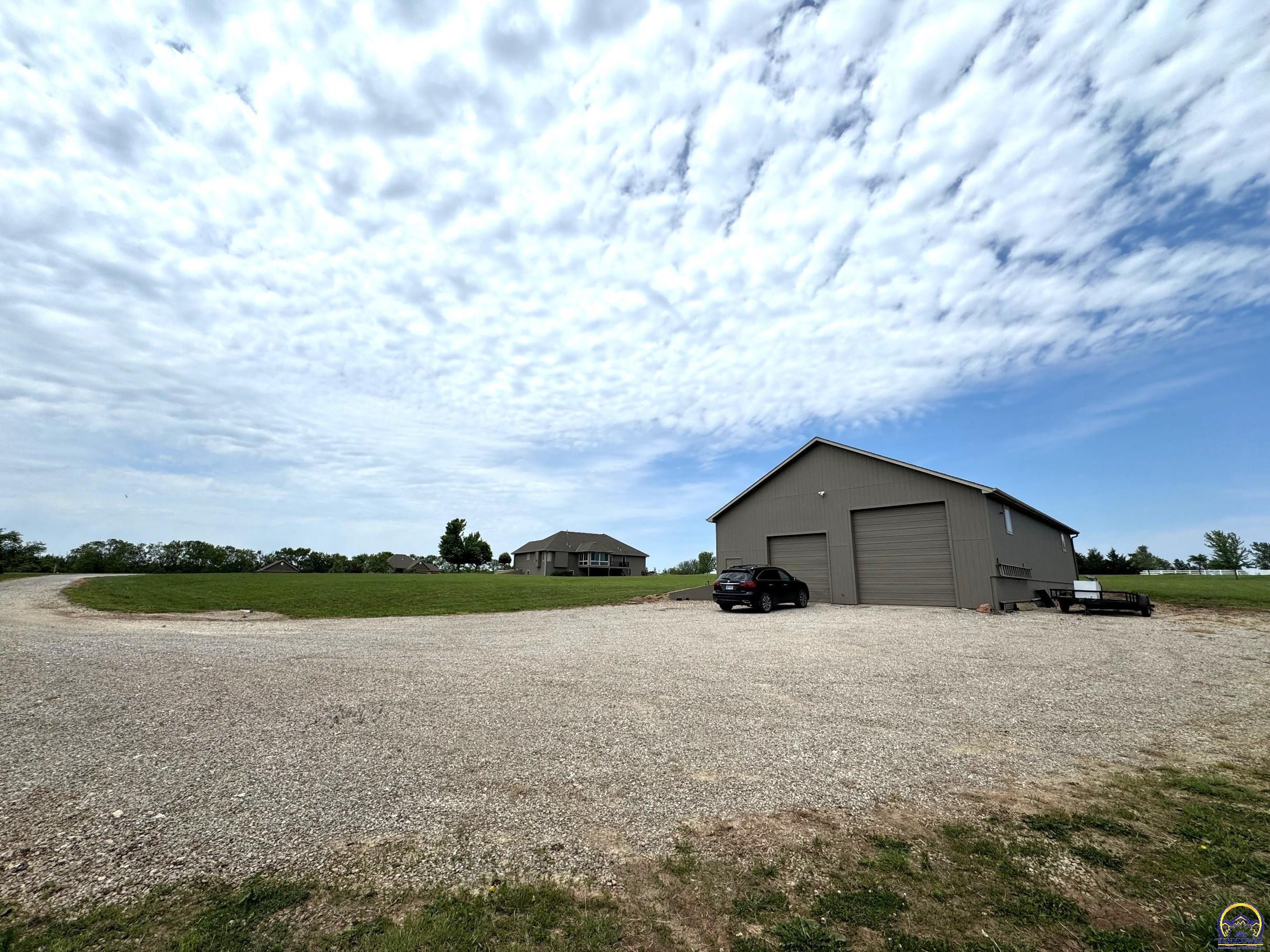 5230 Southwest Knudsen Road Topeka, KS 66610 - Photo 41 of 44