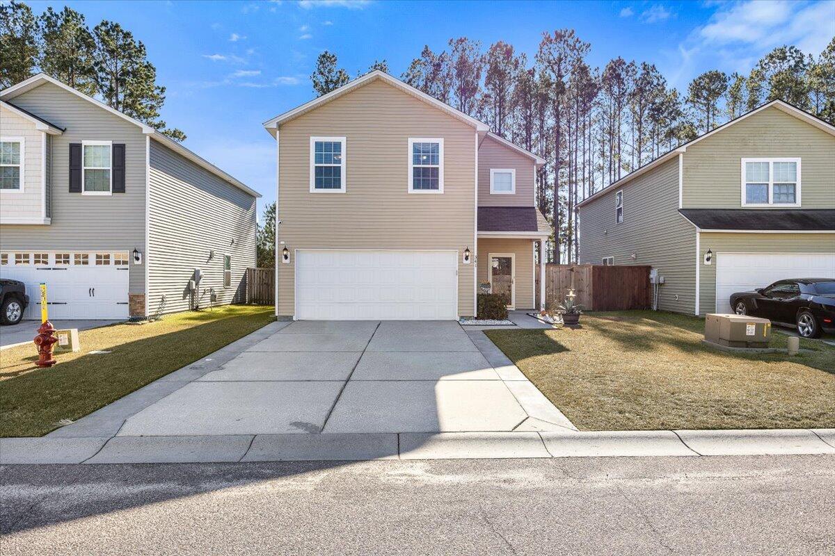 341 Iveson Road Summerville, SC 29486 - Photo 7 of 86 Notice the extended driveway!