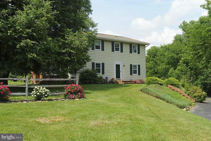 10546 Old Annapolis Road Frederick, MD 21701 - Photo 2 of 30 Charming Home!