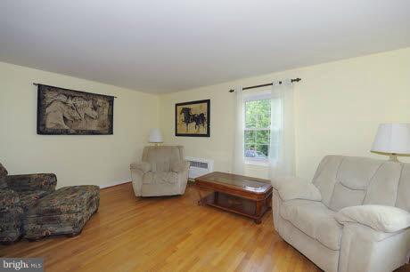 10546 Old Annapolis Road Frederick, MD 21701 - Photo 25 of 30 Living Room