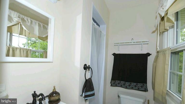 10546 Old Annapolis Road Frederick, MD 21701 - Photo 27 of 30 Bath