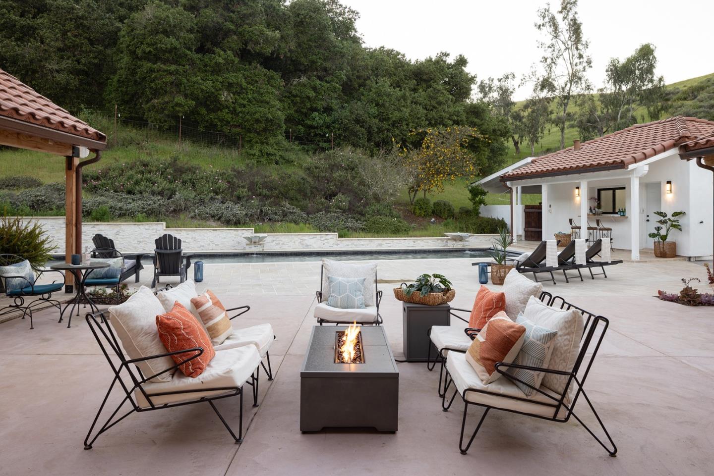 372 Corral De Tierra Road Salinas, CA 93908 - Photo 15 of 30