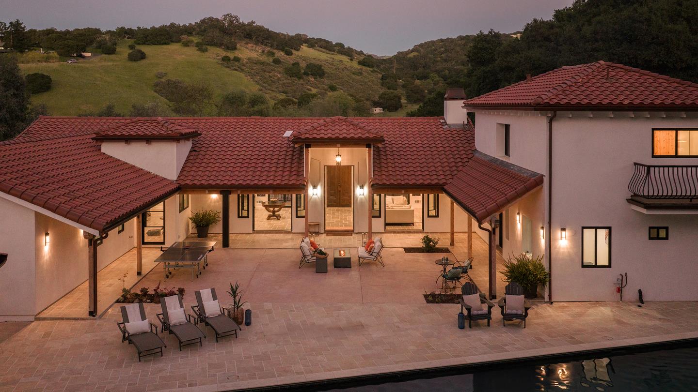 372 Corral De Tierra Road Salinas, CA 93908 - Photo 2 of 30