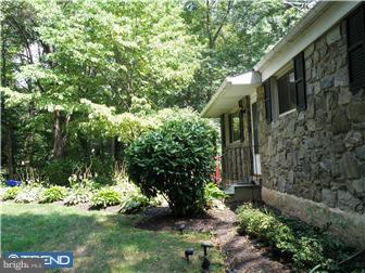 234 Tomstock Road Norristown, PA 19403 - Photo 3 of 6 Gallery Image 3