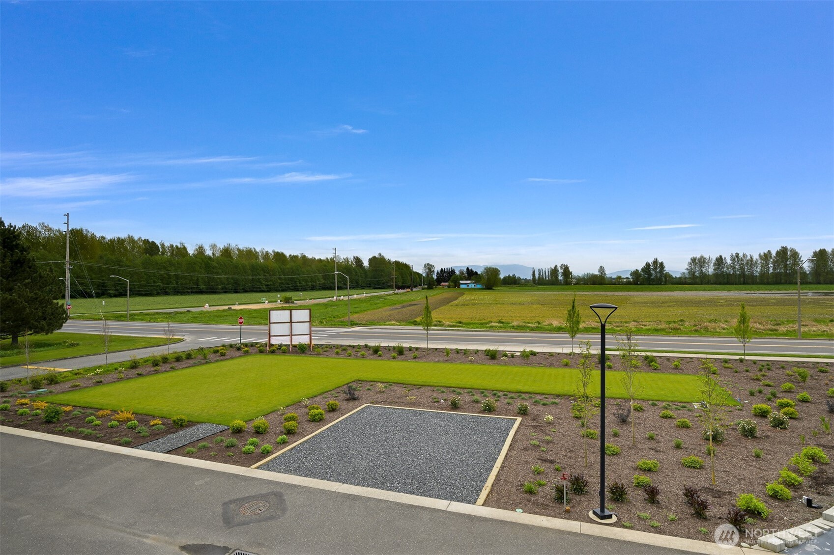 222 Skipping Stone Loop Lynden, WA 98264 - Photo 17 of 40