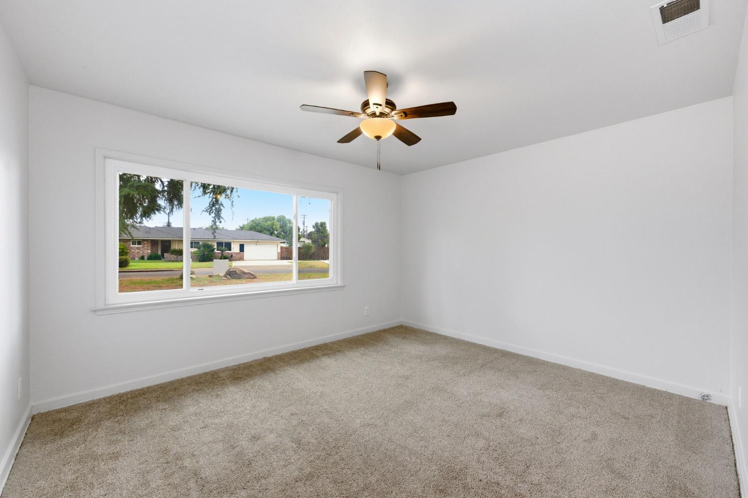 4205 Ralph Lane North Fresno, CA 93727 - Photo 23 of 59