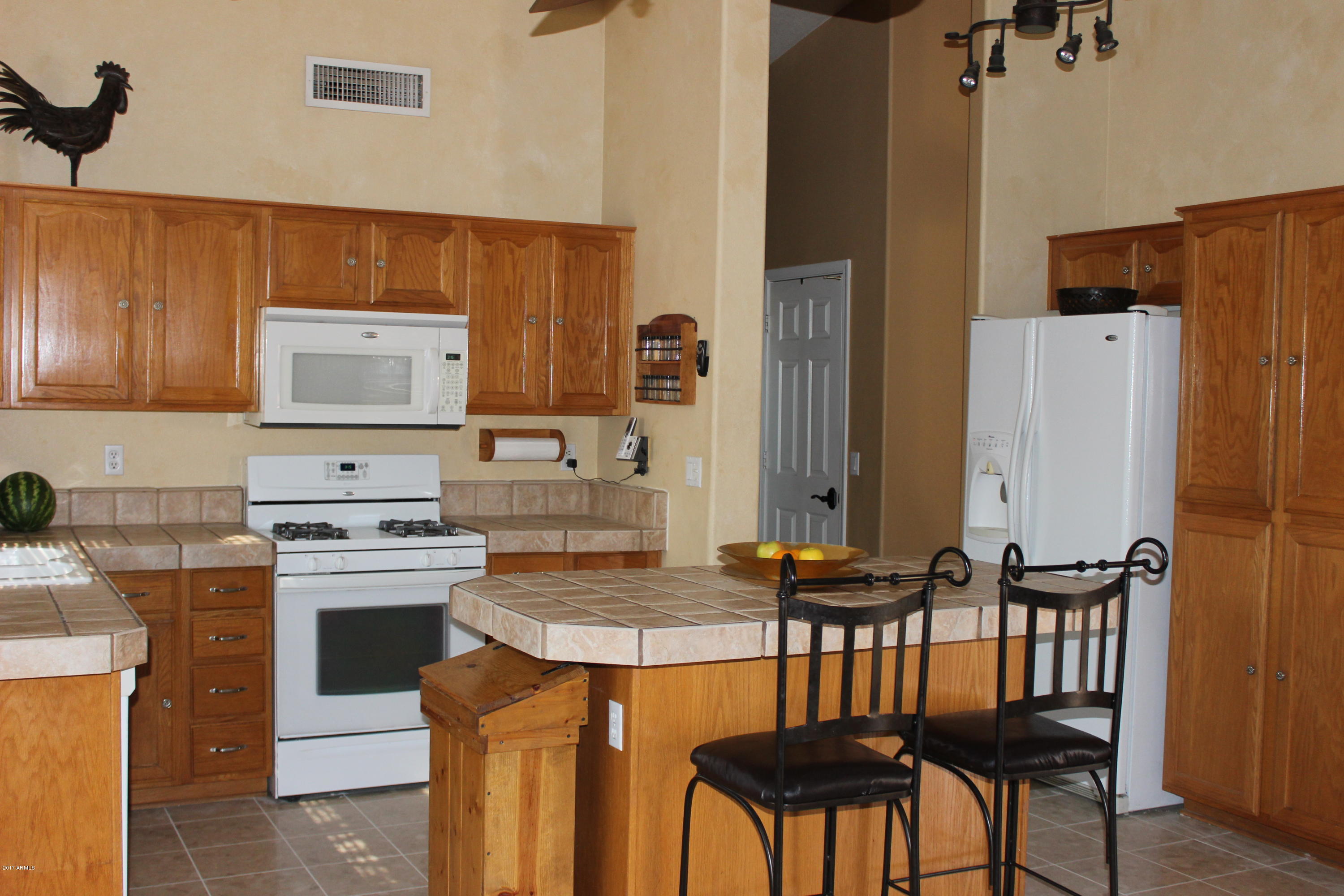 3325 East Escuda Road Phoenix, AZ 85050 - Photo 6 of 22 IMG_4331