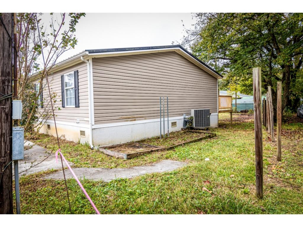 1044 Vance Tank Road Bristol, TN 37620 - Photo 17 of 18 Photo 17