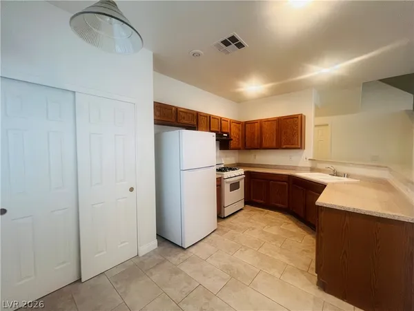 $1,800 | 1565 Buffalo Brubaker Lane, Henderson, NV 89002