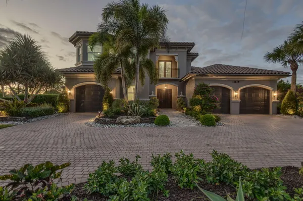 $2,150,000 | 11135 Lynwood Palm Way, Palm Beach Gardens, FL 33412