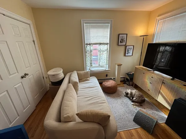 $3,550 | 65 Walden Street, Unit 2, Cambridge, MA 02140