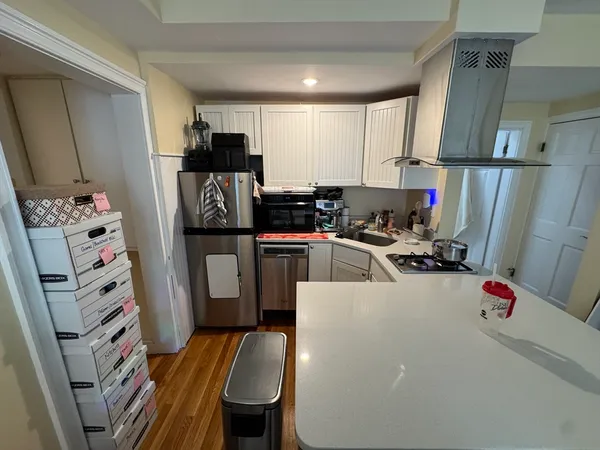 $3,550 | 65 Walden Street, Unit 2, Cambridge, MA 02140