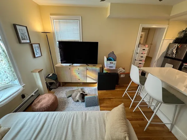 $3,550 | 65 Walden Street, Unit 2, Cambridge, MA 02140