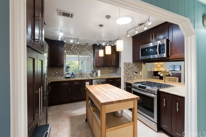 5200 Irvine, Unit 44 Irvine, CA 92620 - Photo 3 of 21