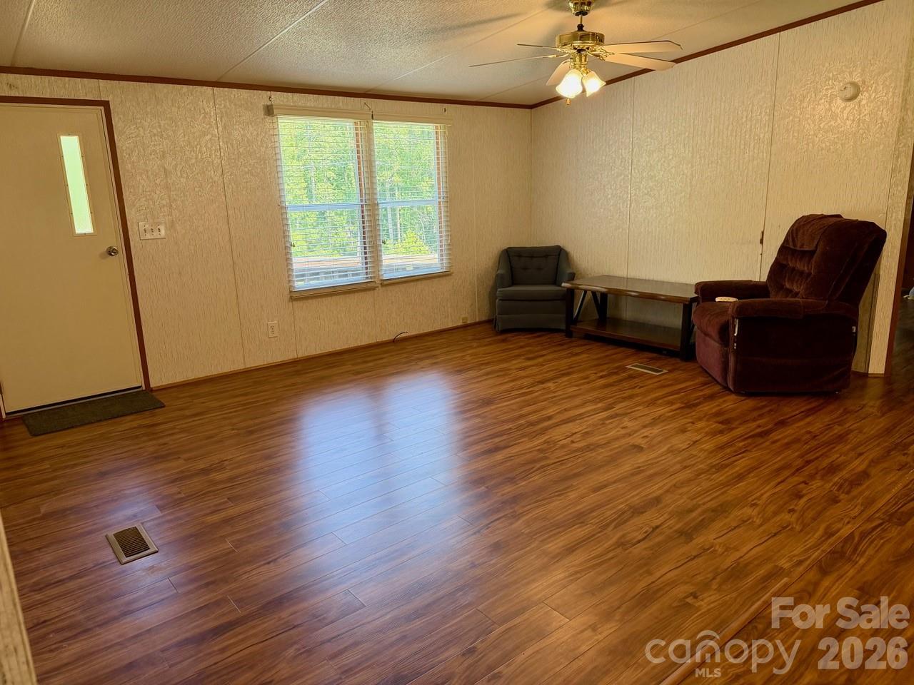 5493 Harris Farm Road Hickory, NC 28602 - Photo 11 of 38