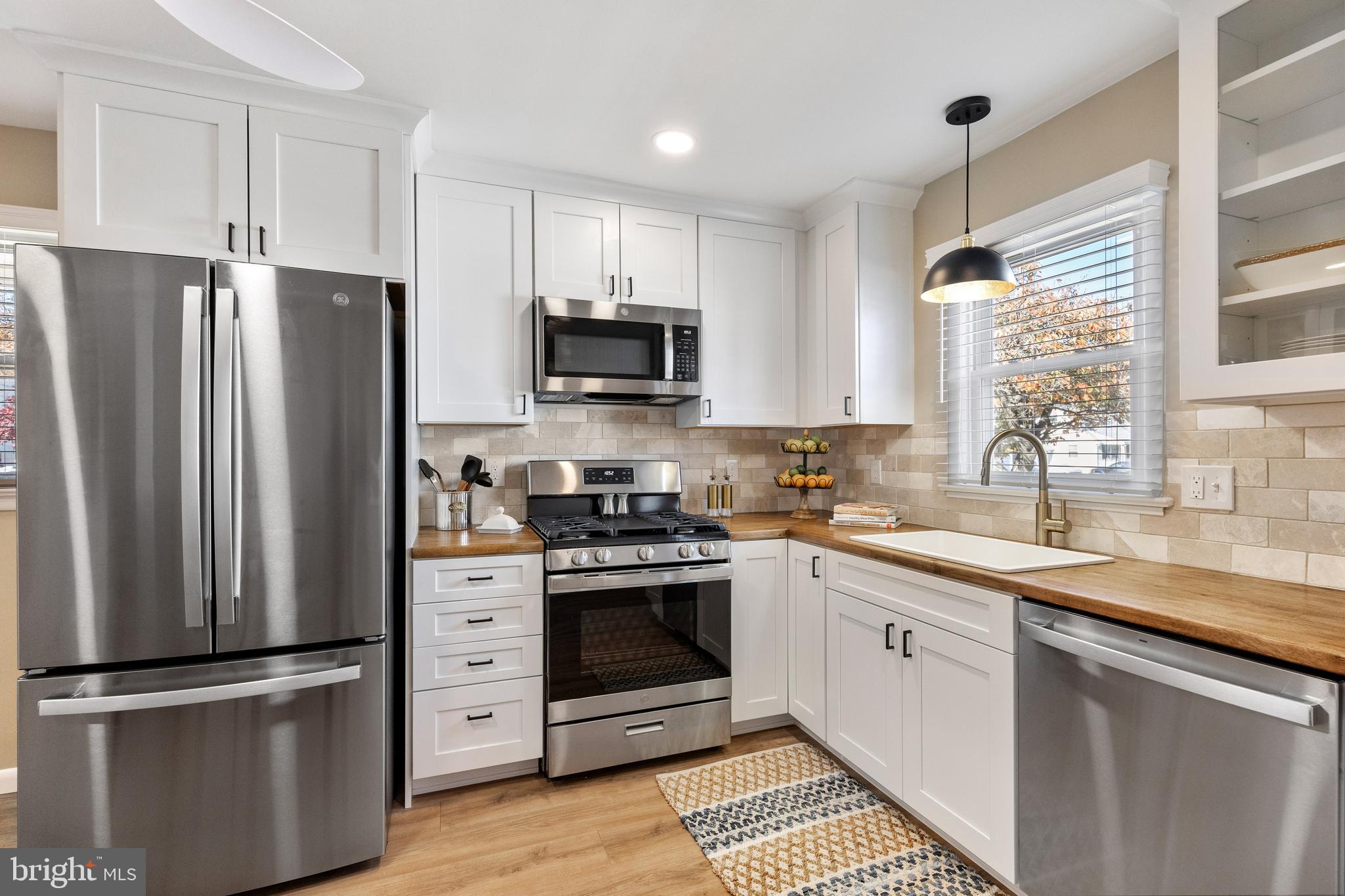 14 Alton Road Hamilton, NJ 08619 - Photo 14 of 35