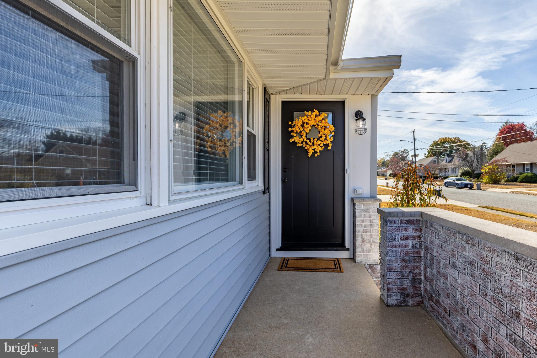 14 Alton Road Hamilton, NJ 08619 - Photo 5 of 35 Front porch