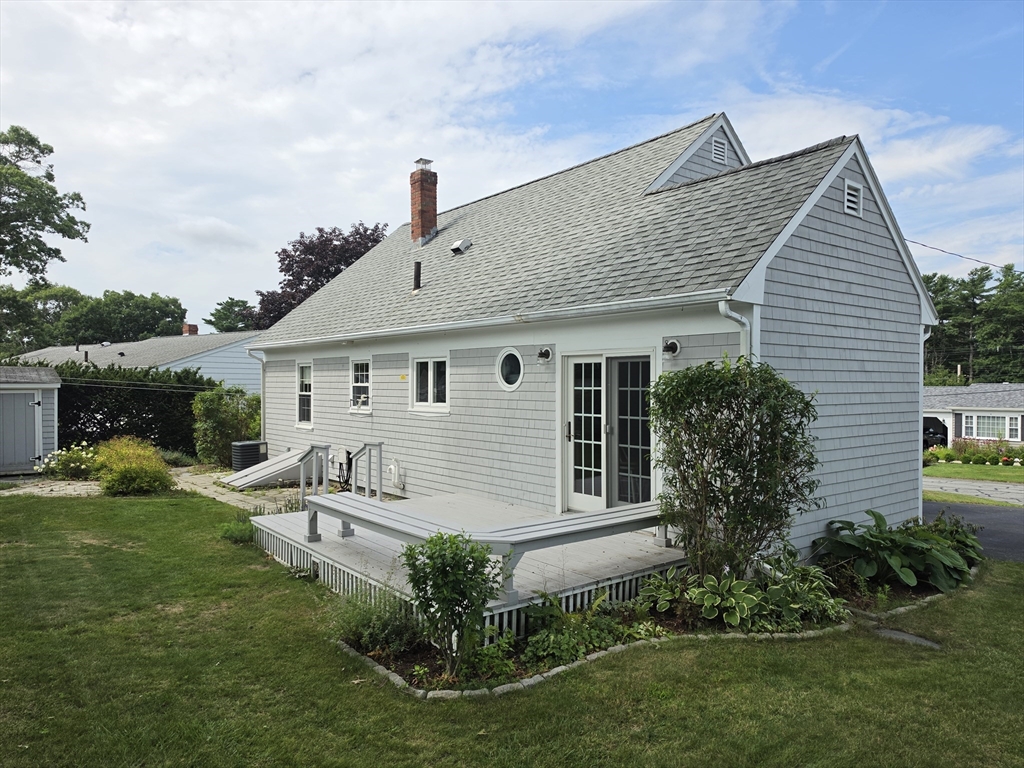 36 Ridgewood Road New Bedford, MA 02745 - Photo 9 of 25 Gallery Image 9