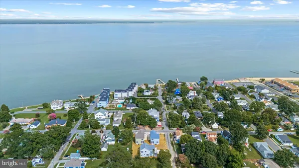 $649,999 | 702 Taggart Street, Colonial Beach, VA 22443