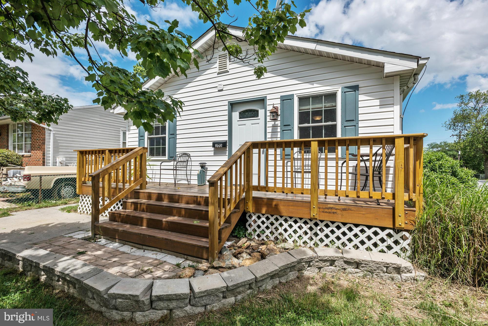 300 Winston Road Pasadena, MD 21122 - Photo 3 of 23 Exterior (Front)