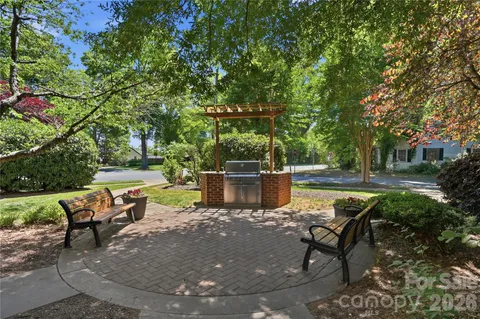 $515,000 | 2990 Selwyn Avenue, Charlotte, NC 28209