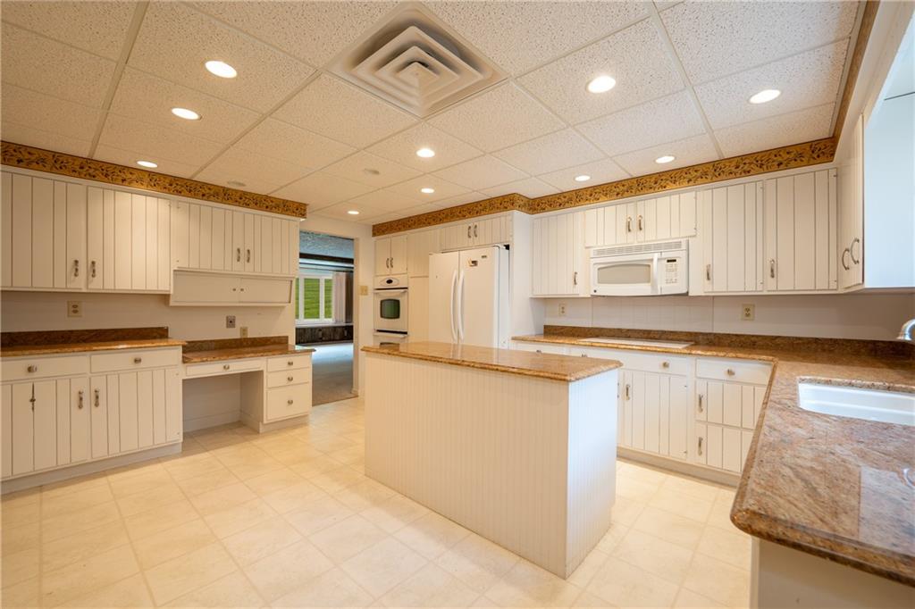 135 Cramer Road Latrobe, PA 15650 - Photo 11 of 36