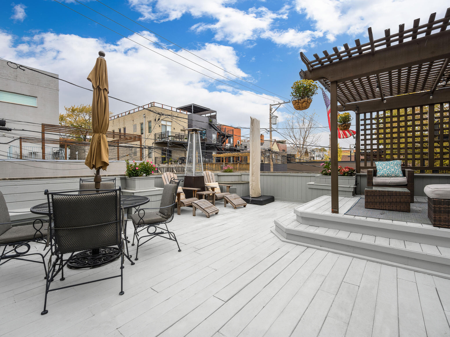 1012 North Wood Street, Unit 2 Chicago, IL 60622 - Photo 18 of 21 a view of outdoor space with seating space