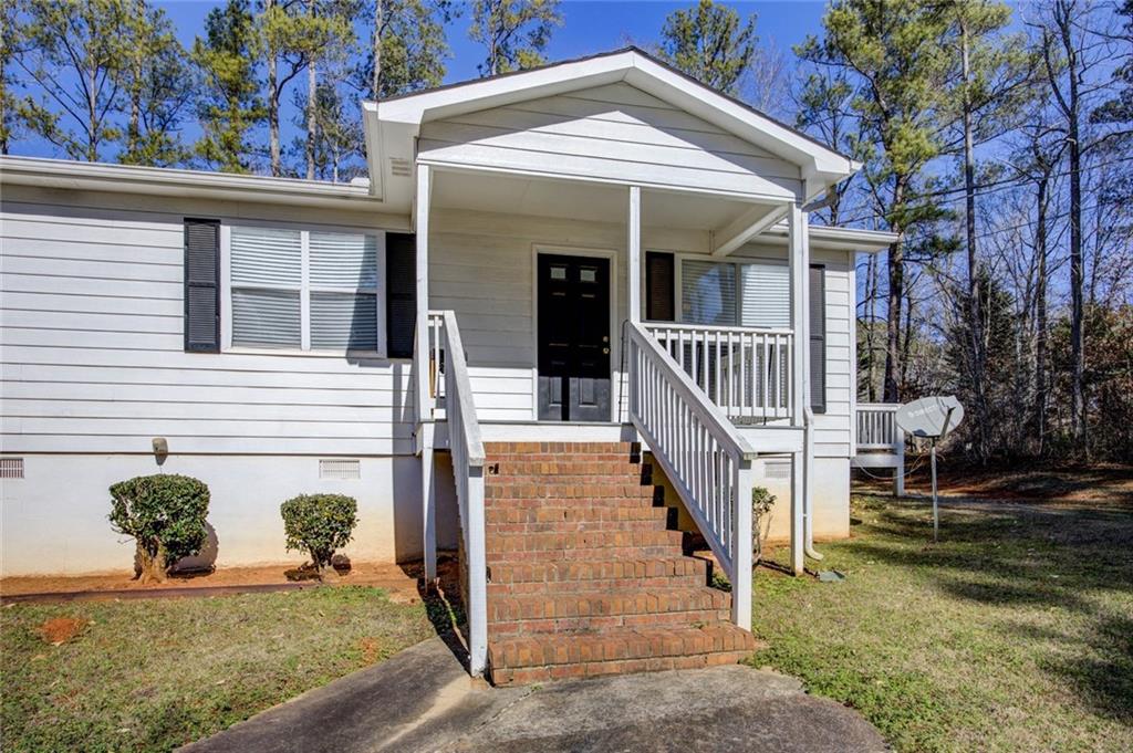 845 Baptist Camp Road Griffin, GA 30223 - Photo 4 of 39