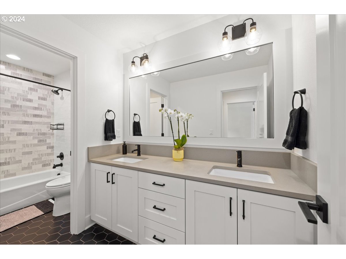 2850 Southwest Turner Road West Linn, OR 97068 - Photo 40 of 48